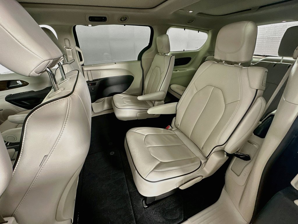 Certified 2021 Chrysler Pacifica Limited w/ Premium & Safety Sphere Group AWD/4WD image 36