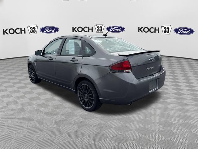 Used 2010 Ford Focus SES FWD image 6