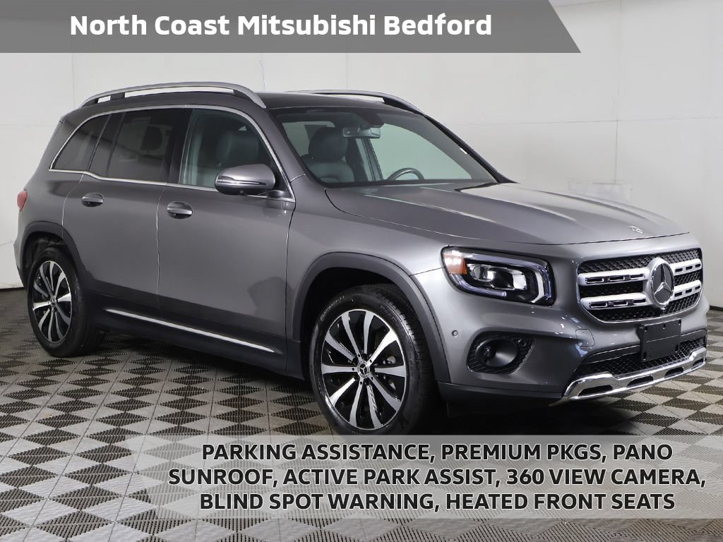 Used 2023 Mercedes-Benz GLB 250 4MATIC w/ Premium Package image 1