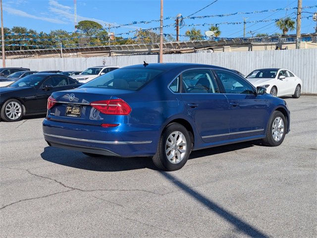 Used 2016 Volkswagen Passat 1.8T S image 4