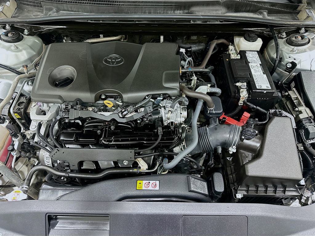 Used 2024 Toyota Camry SE image 29