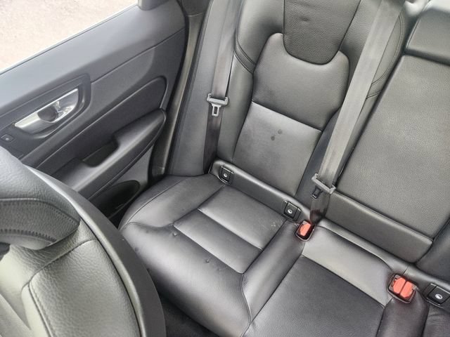 Certified 2023 Volvo XC60 B5 Plus AWD/4WD image 14