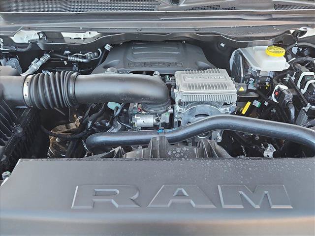 New 2026 RAM 1500 Big Horn AWD/4WD image 17