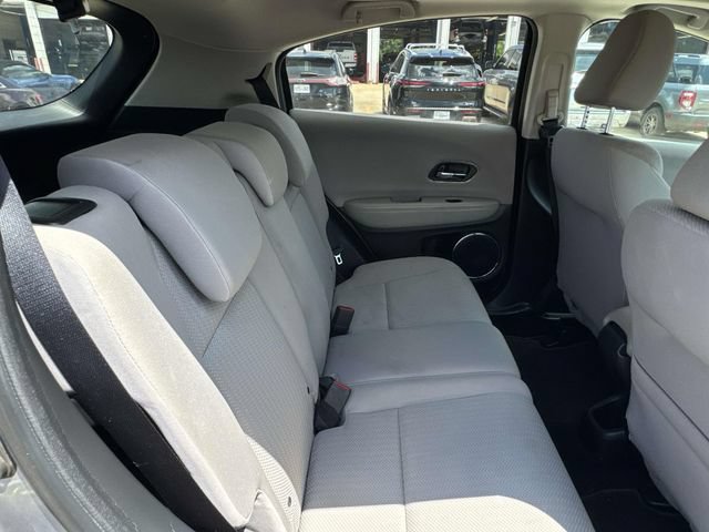Used 2017 Honda HR-V EX image 10