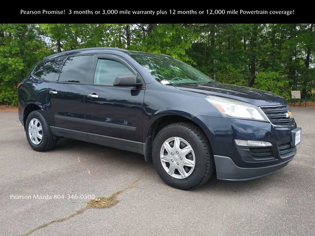 Used 2017 Chevrolet Traverse LS FWD image 2