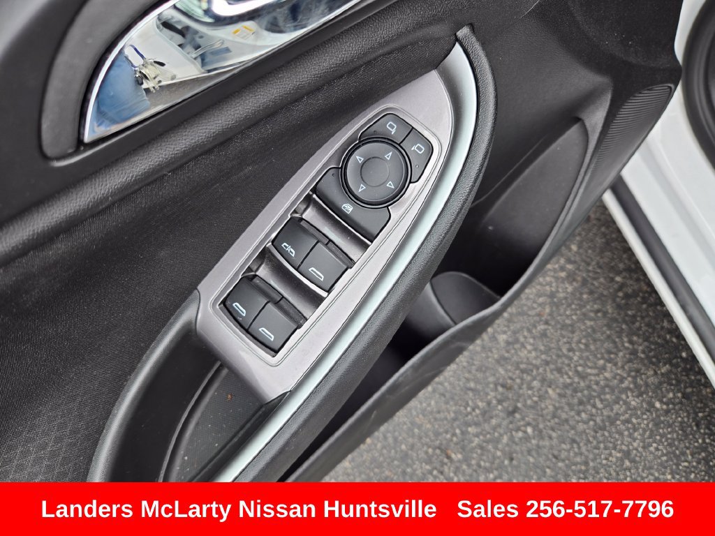 Used 2024 Chevrolet Malibu LT FWD image 22