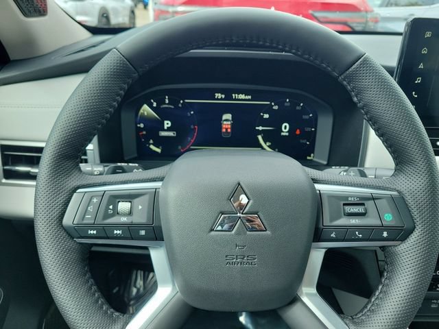 New 2026 Mitsubishi Outlander SE FWD image 25