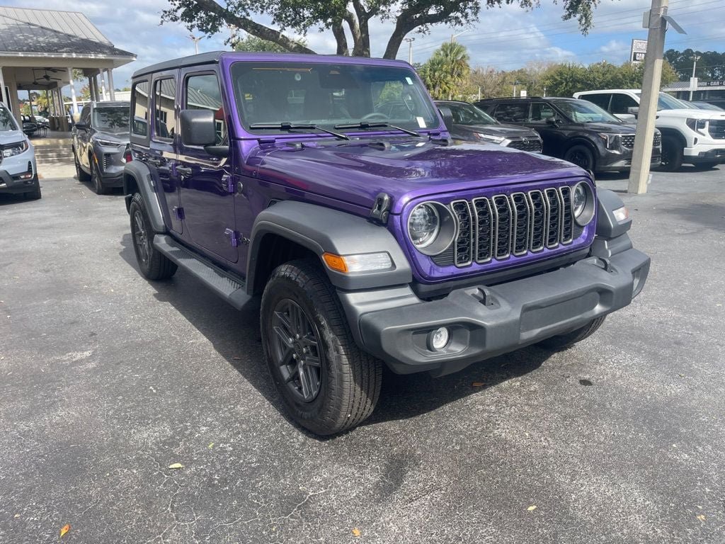 Used 2026 Jeep Wrangler Unlimited Sport AWD/4WD image 9