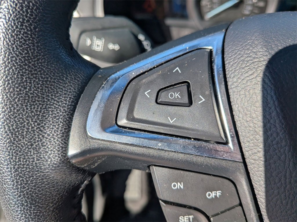 Used 2024 Ford Edge SEL image 21