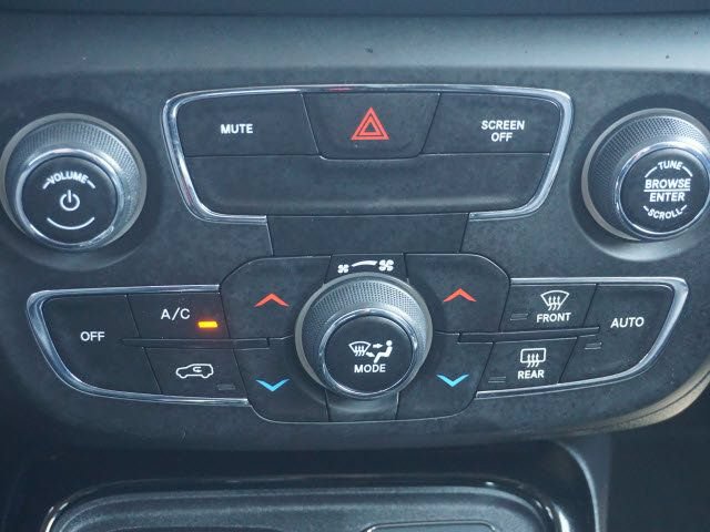 Used 2020 Jeep Compass Limited AWD/4WD image 28