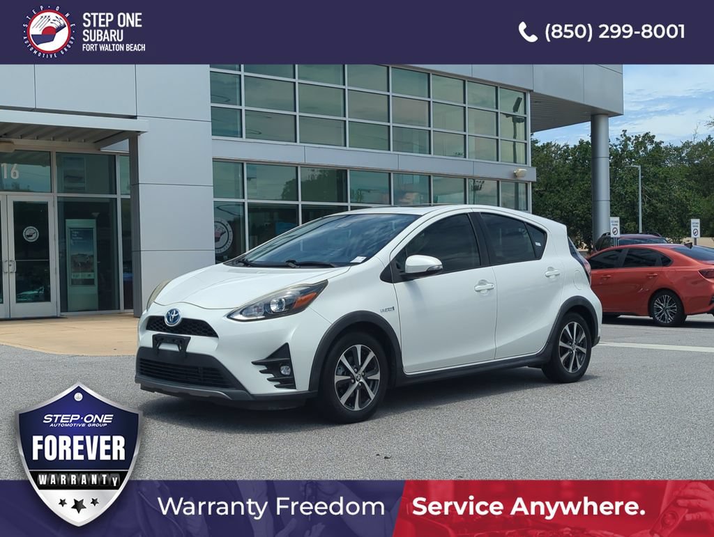 Used 2018 Toyota Prius C FWD image 1