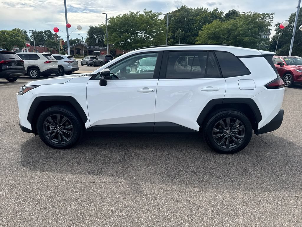 Used 2026 Toyota RAV4 XLE Premium AWD/4WD image 4