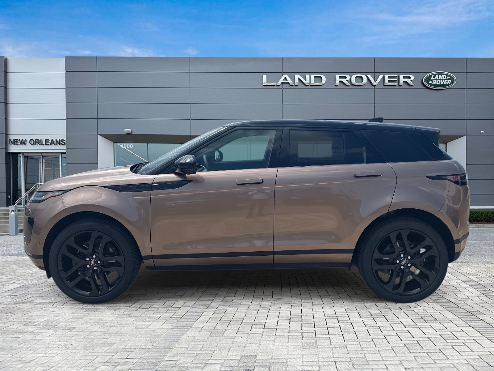 New 2026 Land Rover Range Rover Evoque S image 2