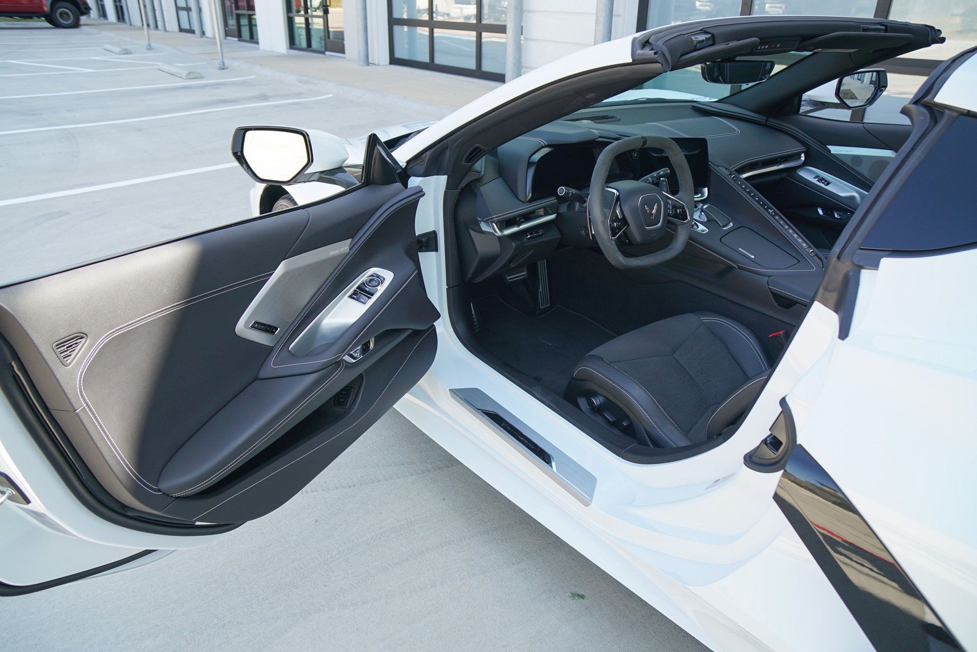 Used 2021 Chevrolet Corvette Stingray Preferred Cpe w/ Z51 Performance Package RWD image 19
