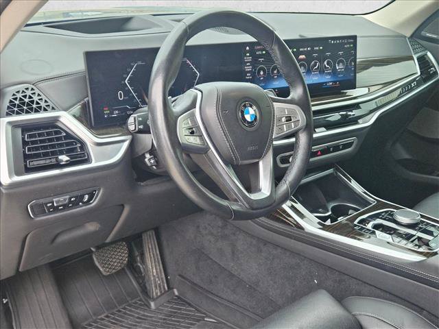Used 2023 BMW X7 xDrive40i w/ Premium Package AWD/4WD image 9