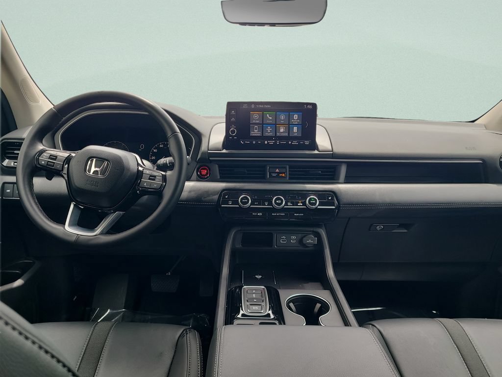 Used 2025 Honda Pilot EX-L image 14