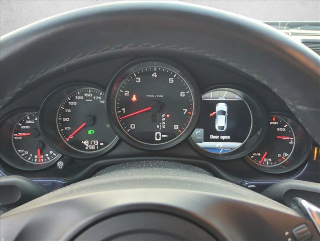 Used 2015 Porsche Panamera image 17