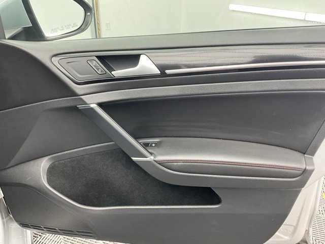 Used 2016 Volkswagen GTI SE w/ Lighting Package (SEL) image 16