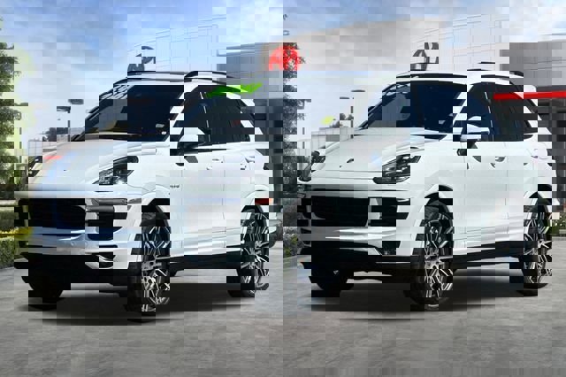 Used 2018 Porsche Cayenne S image 9