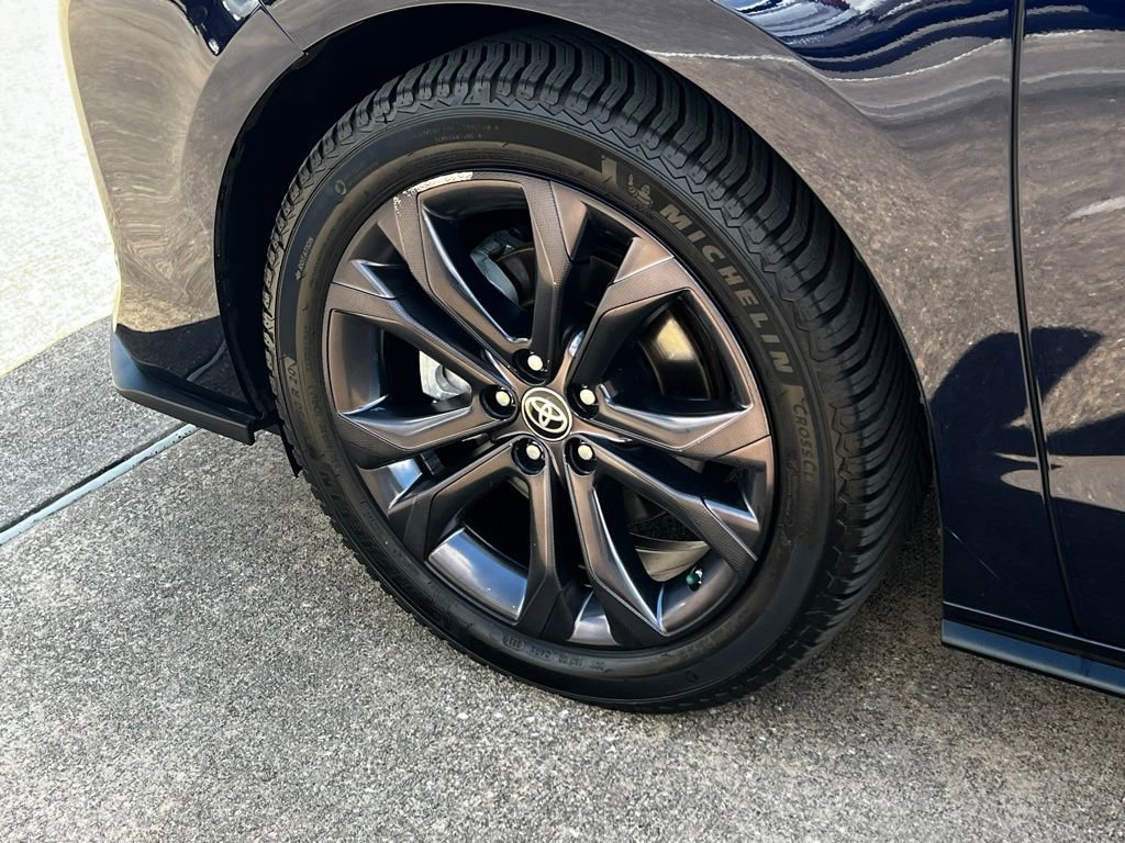 Used 2022 Toyota Sienna XSE image 25
