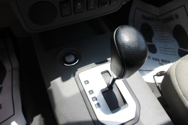 Used 2020 Nissan Frontier SV RWD image 26