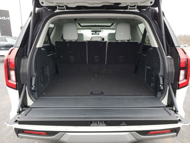 New 2025 Ford Expedition Max Platinum w/ Platinum Ultimate Package image 9