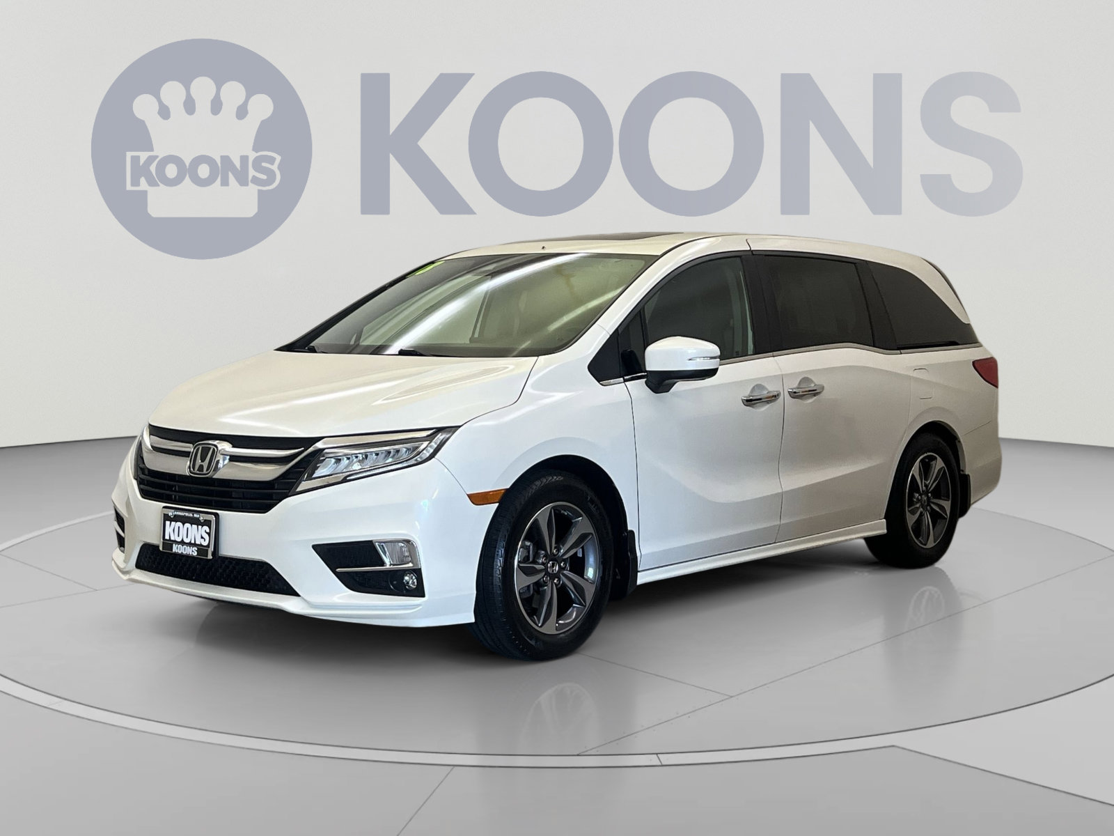 Used 2018 Honda Odyssey Touring image 1