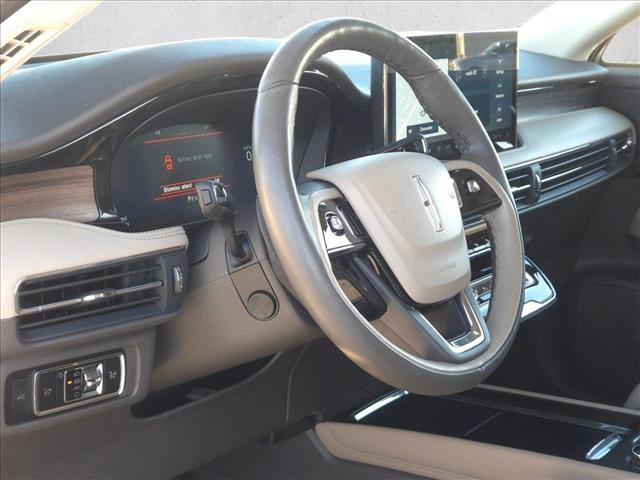 Certified 2023 Lincoln Corsair Reserve w/ Equipment Group 201A image 10