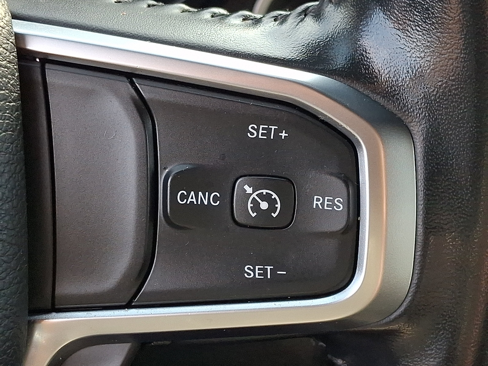 Used 2024 RAM 1500 Big Horn AWD/4WD image 23