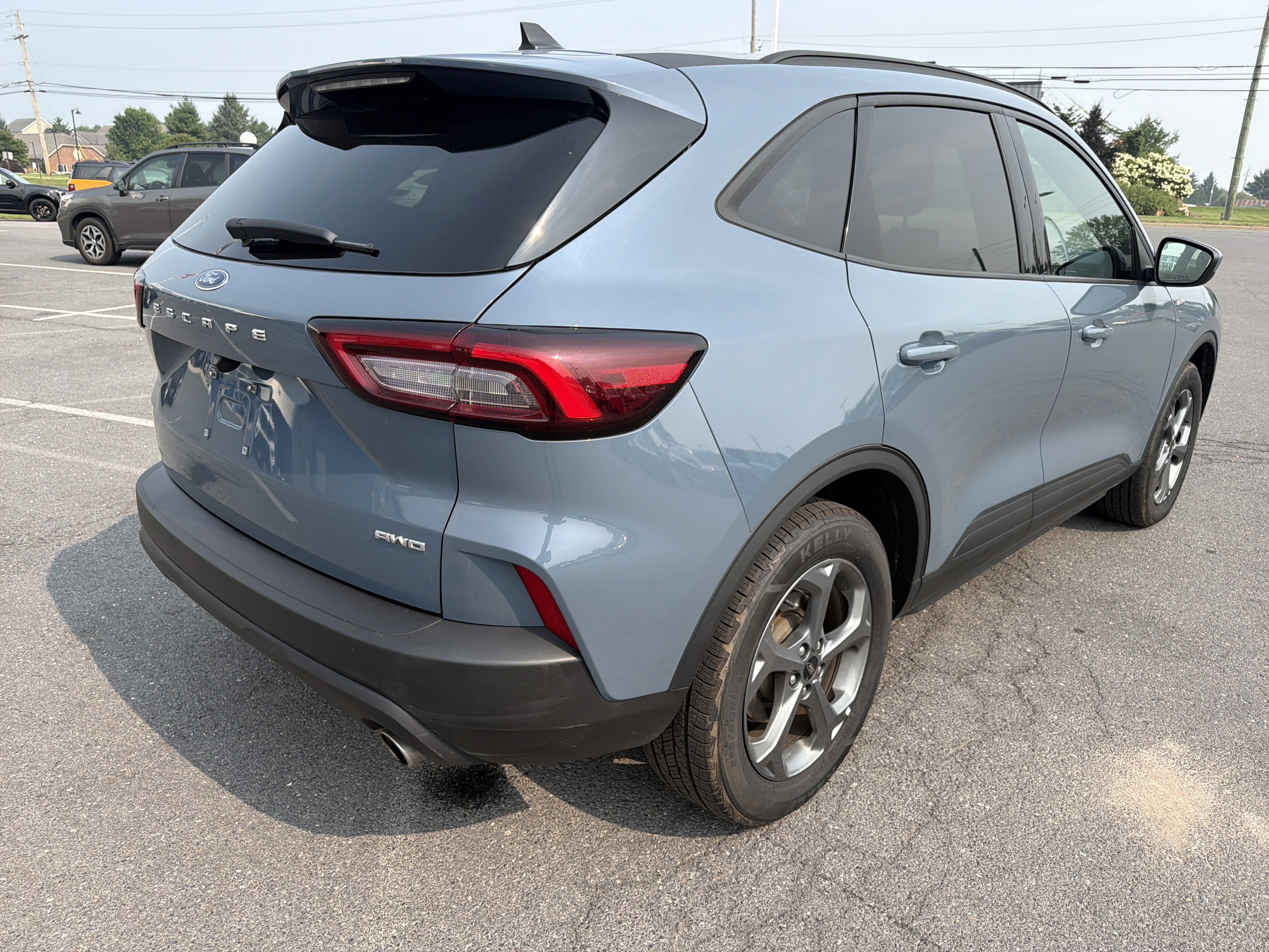 Used 2025 Ford Escape ST-Line Select AWD/4WD image 4