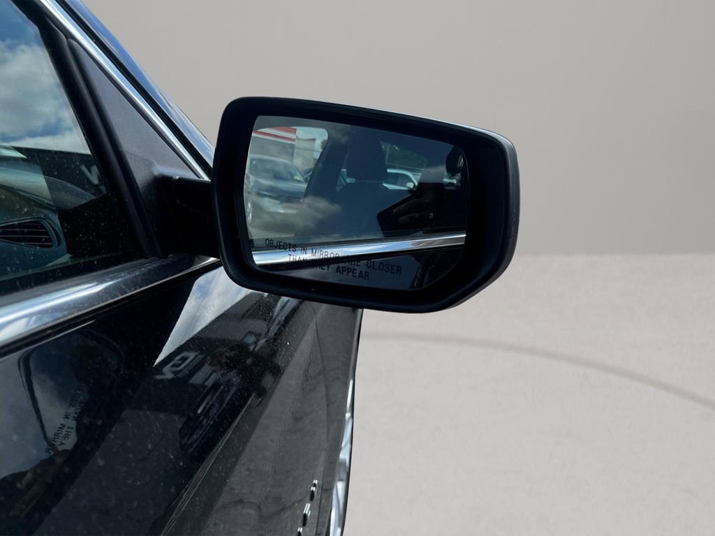 Used 2022 Chevrolet Malibu LT image 35