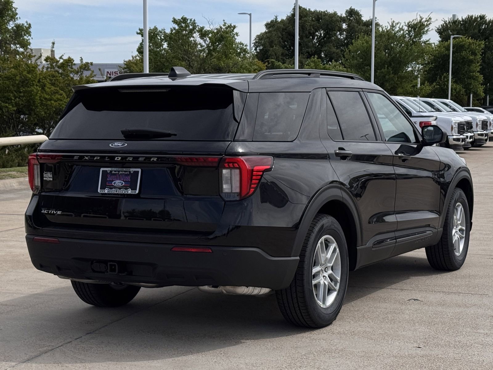 New 2026 Ford Explorer Active image 4