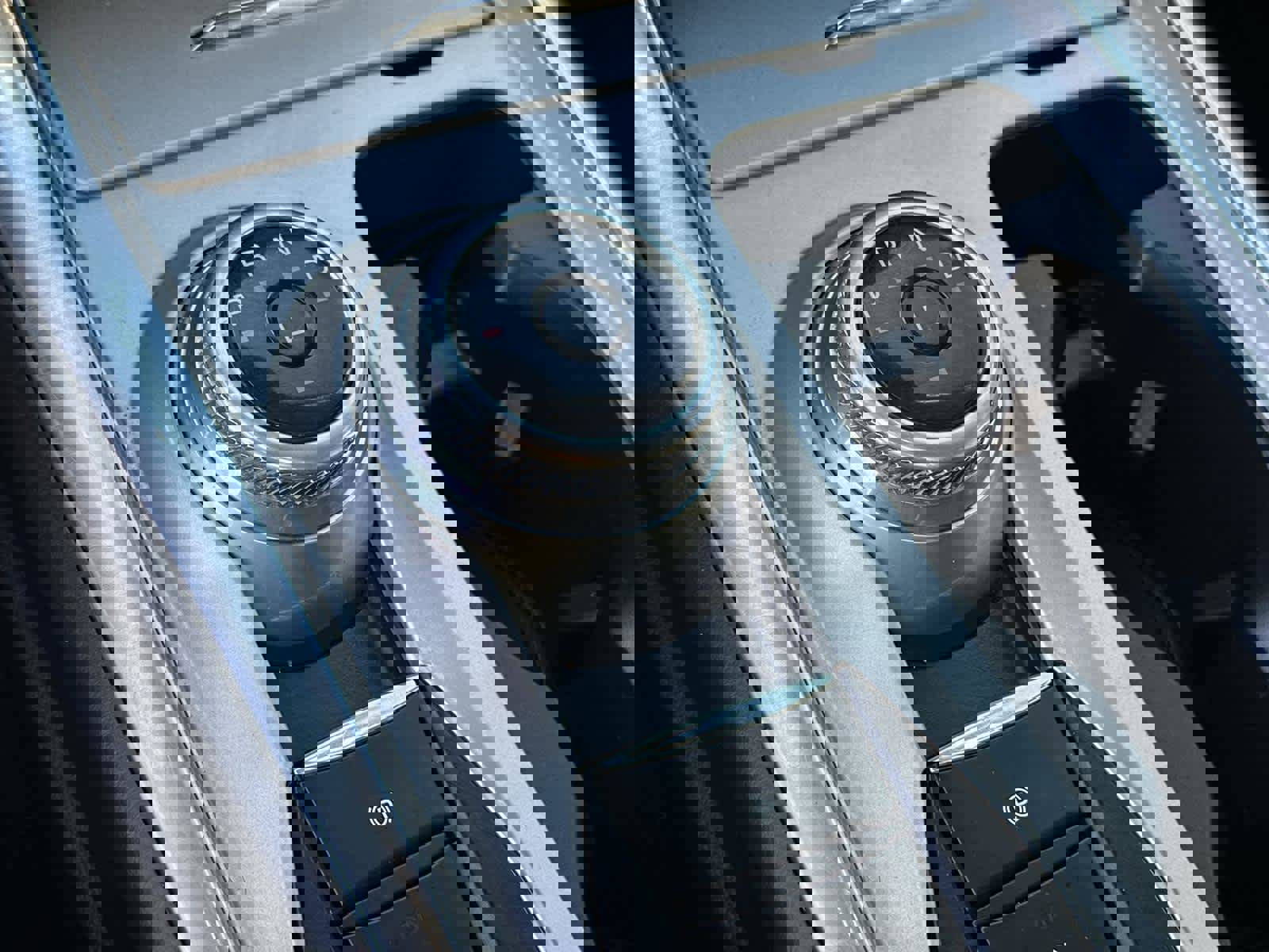 Used 2022 Ford Explorer Limited image 18