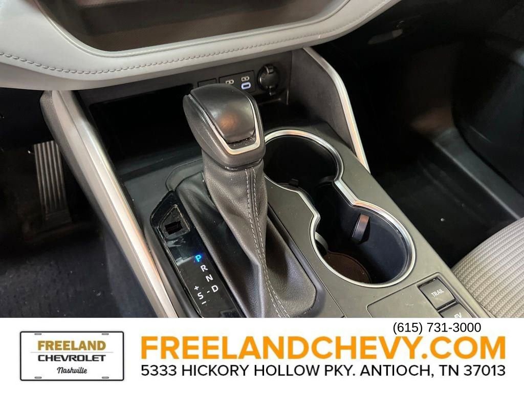 Used 2023 Toyota Highlander LE image 20