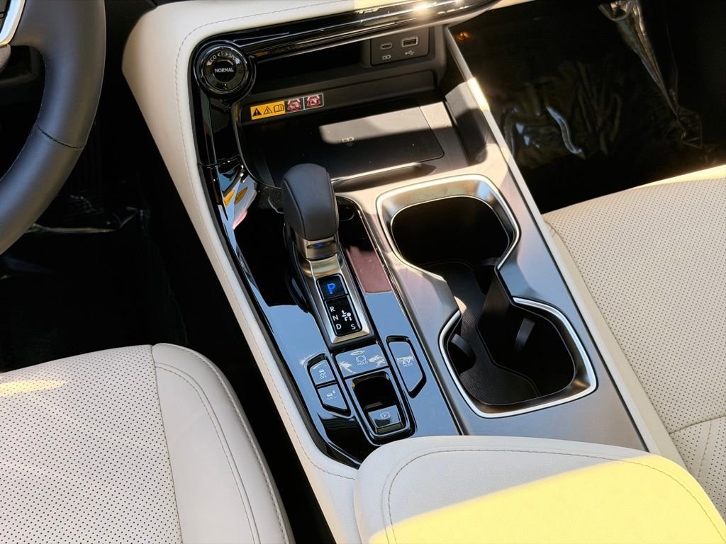 Used 2025 Lexus NX 350h AWD w/ Cold Area Package image 16