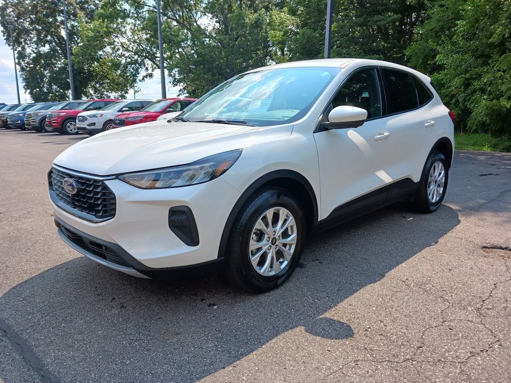 Used 2023 Ford Escape Active w/ Tech Pack #2 AWD/4WD video 1