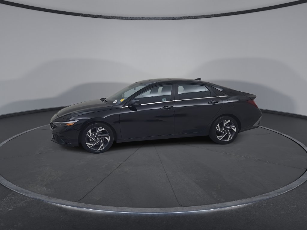 Used 2025 Hyundai Elantra Limited FWD image 8