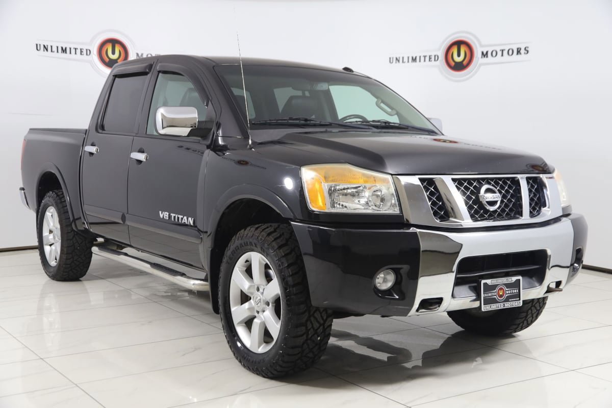 Used 2012 Nissan Titan SL AWD/4WD image 17