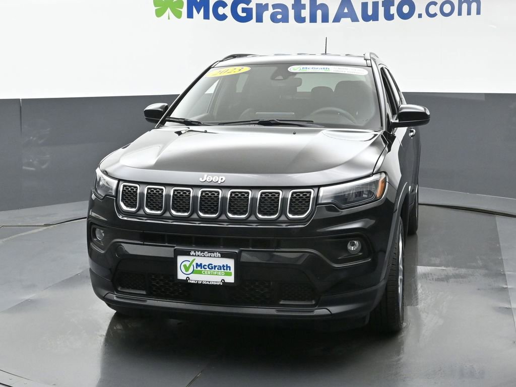 Used 2023 Jeep Compass Latitude image 5