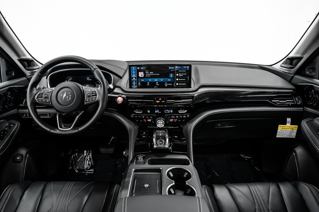 Certified 2026 Acura MDX w/ Advance Package AWD/4WD image 17