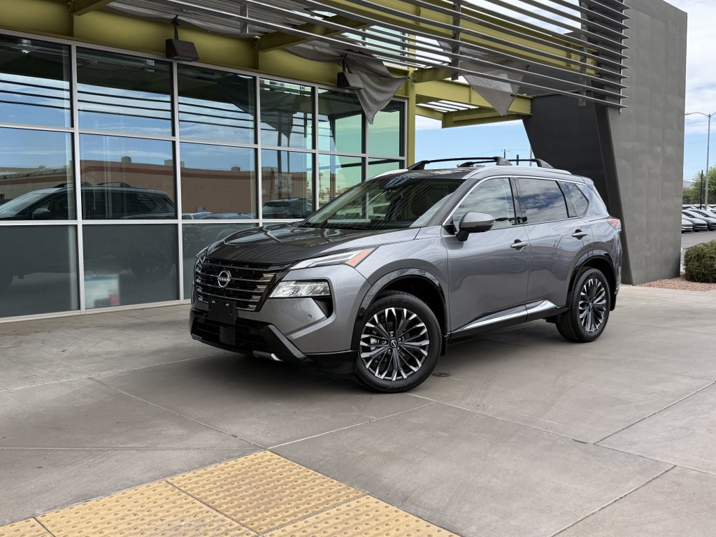 Used 2025 Nissan Rogue Platinum w/ Platinum Premium Package