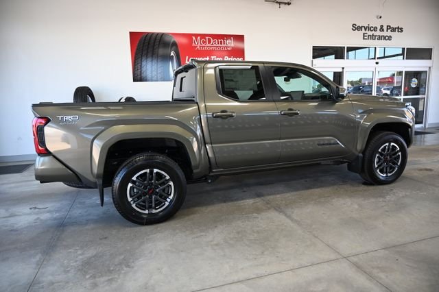 New 2026 Toyota Tacoma TRD Sport w/ TRD Sport Premium Package AWD/4WD image 5