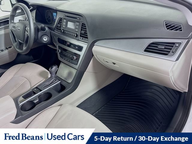 Used 2015 Hyundai Sonata SE FWD image 25