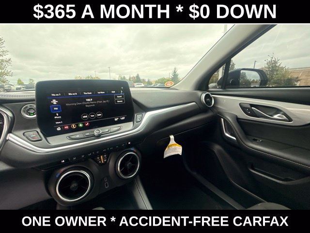 Used 2023 Chevrolet Blazer LT w/ Midnight/Sport Edition FWD image 22