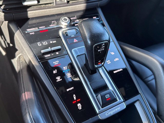 Used 2021 Porsche Cayenne GTS AWD/4WD image 31