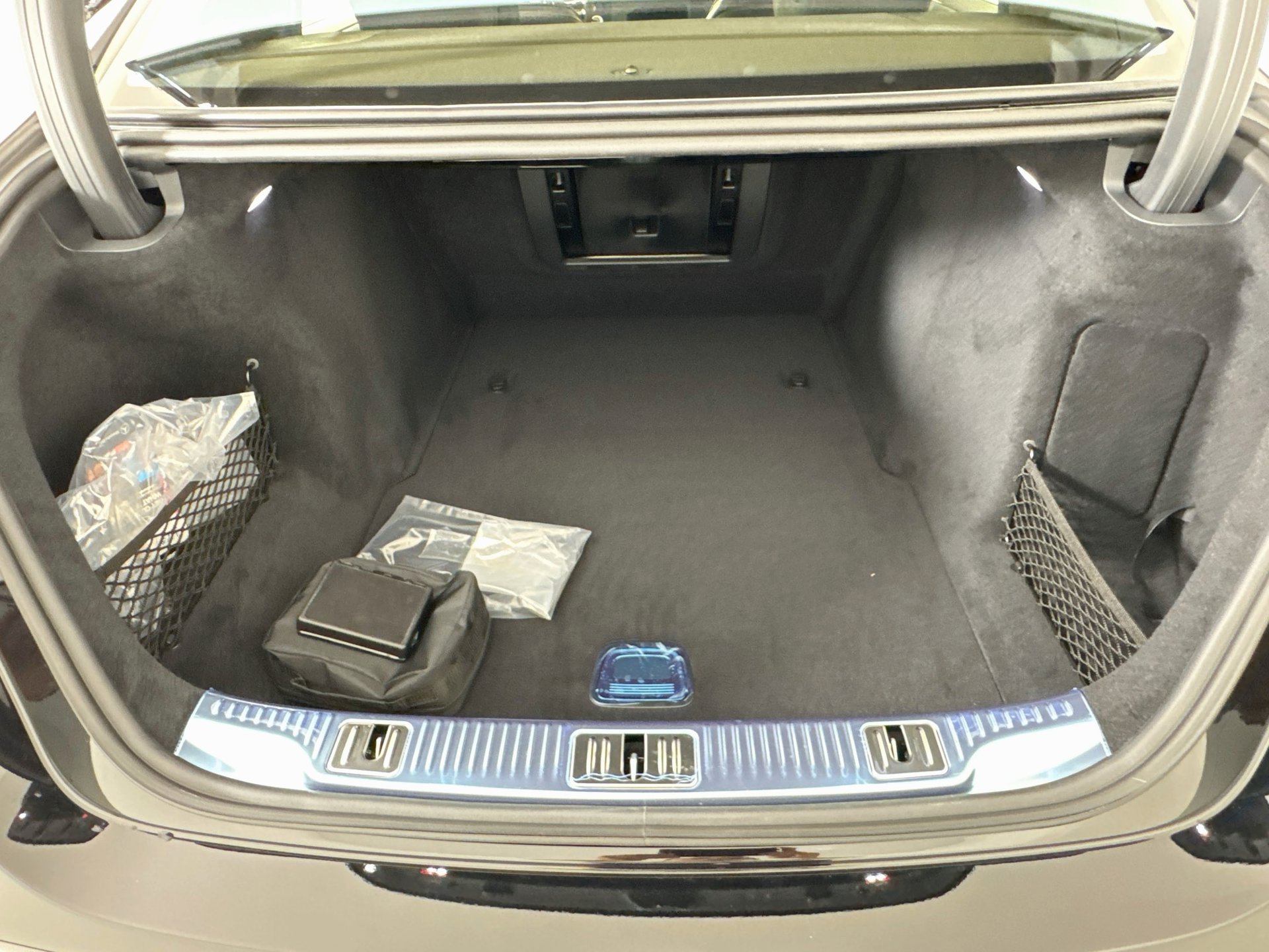 New 2027 Mercedes-Benz S 580 4MATIC Sedan image 29