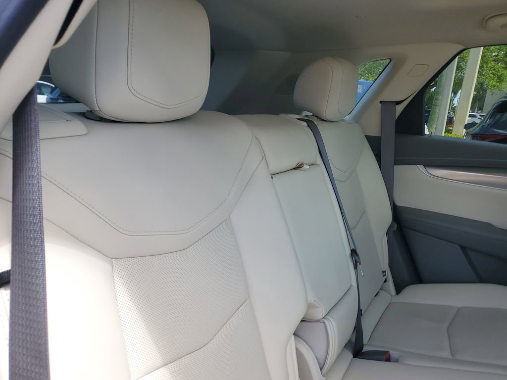 Certified 2024 Cadillac XT5 Premium Luxury w/ Technology Package FWD image 24