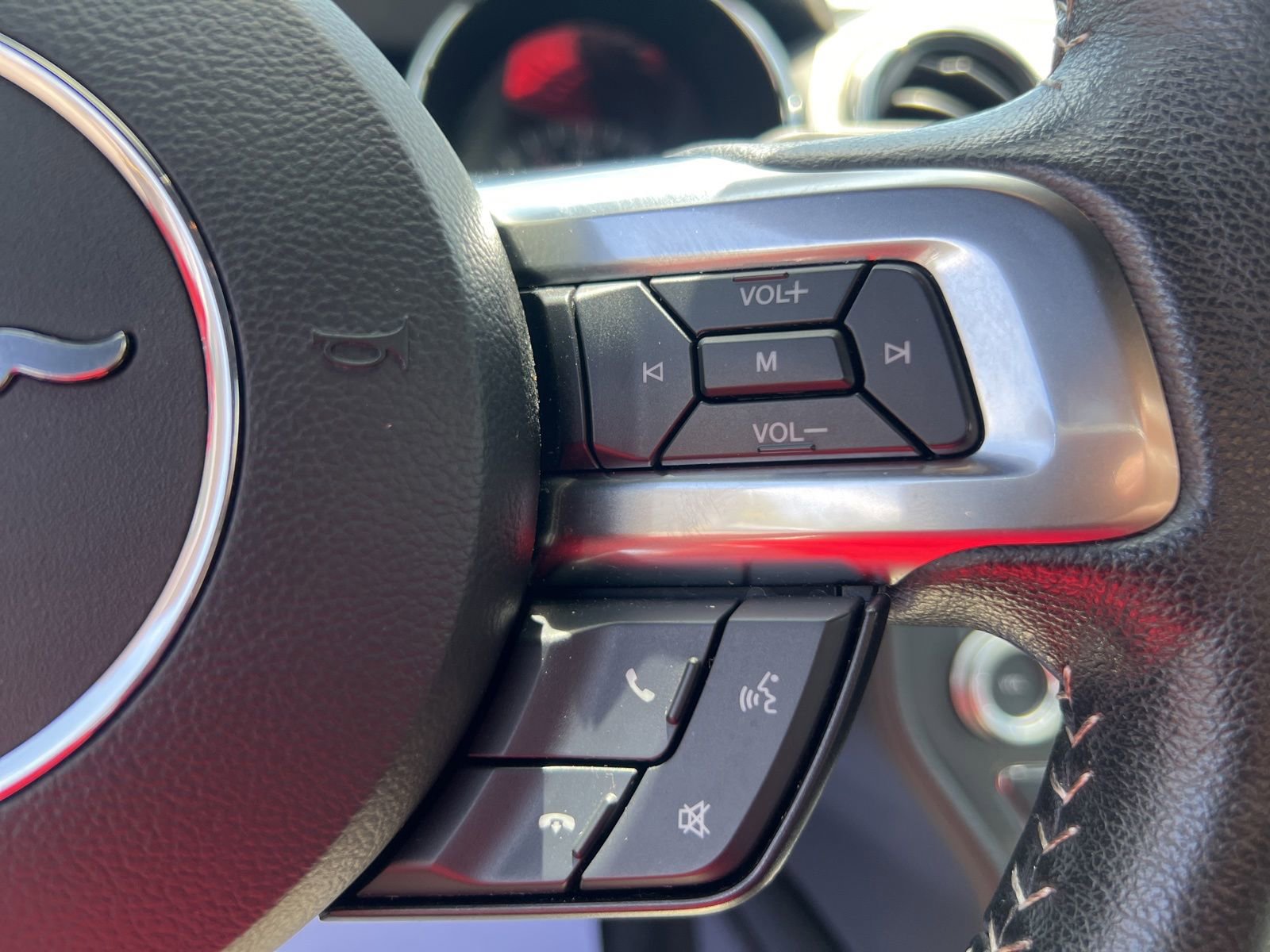 Used 2015 Ford Mustang 50 Years RWD image 29