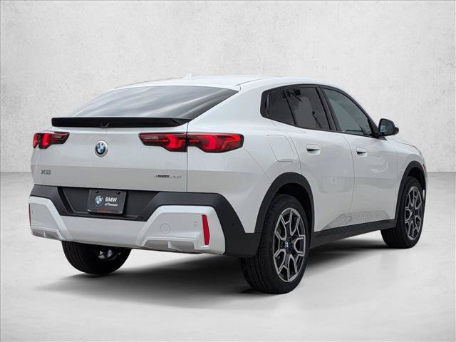 New 2026 BMW X2 xDrive28i w/ Technology Package AWD/4WD image 2