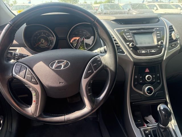 Used 2015 Hyundai Elantra SE w/ Option Group 03 FWD image 10